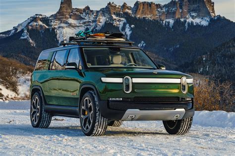 2023 Rivian R1S Overview Image